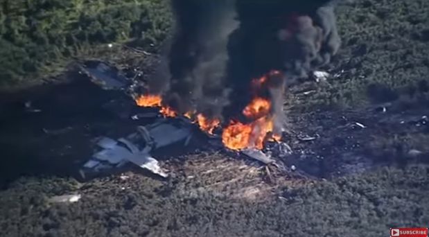 16 morti in urma prabusirii unui avion militar (VIDEO)