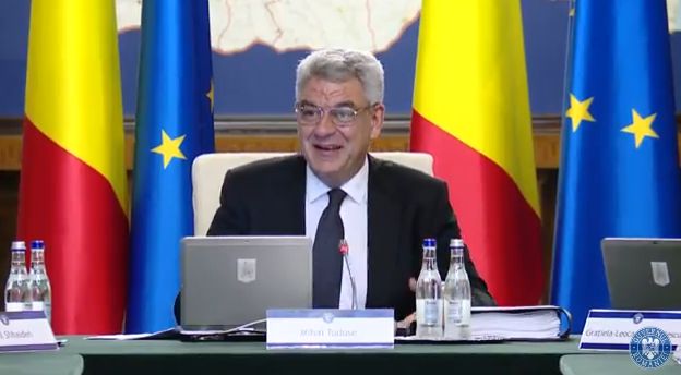 Premierul, pus pe glume: „a terminat tot ce se putea cu oaia, a ajuns la ambalaj”