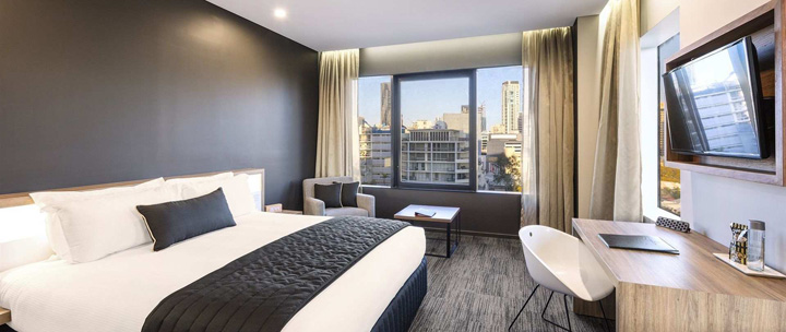 superior-room-low-floor-4-star-hotels-in-brisbane-hotel-grand-chancellor-brisbane-1.jpg.1920x810_0_105_10000 - Ziarul National
