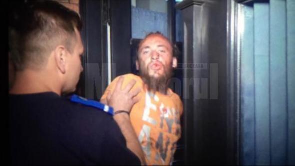Ce a tinut sa transmita suspectul in cazul crimei din gara