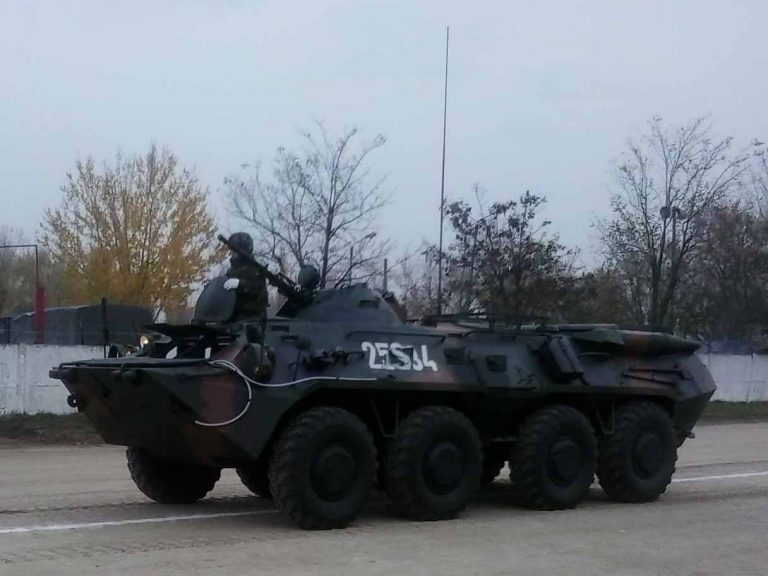 Incident in timpul unui exercitiu. Un TAB s-a scufundat in apa Dunarii/Precizarile MApN
