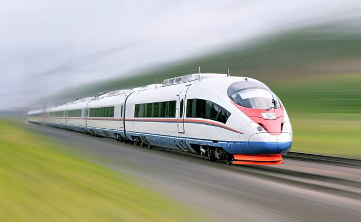 CFR abia se taraie, Tudose vrea tren magnetic