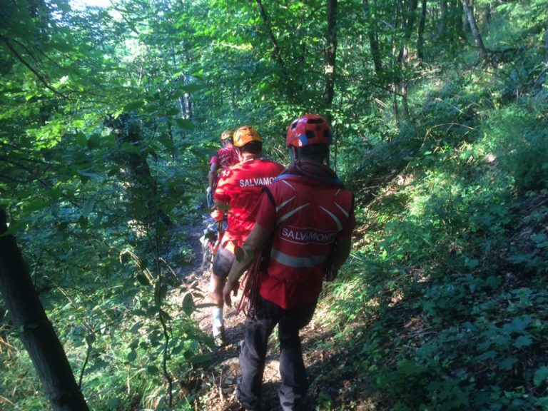 Turistii au dat alarma: cadavru descoperit pe munte, in Brasov/Victima, identificata