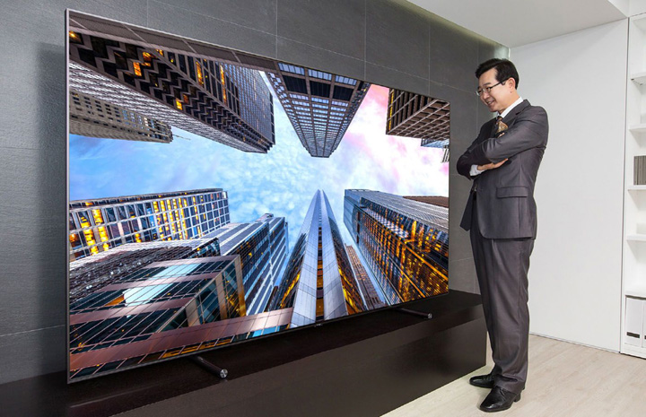 Samsung a lansat televizorul de peste 2 metri!