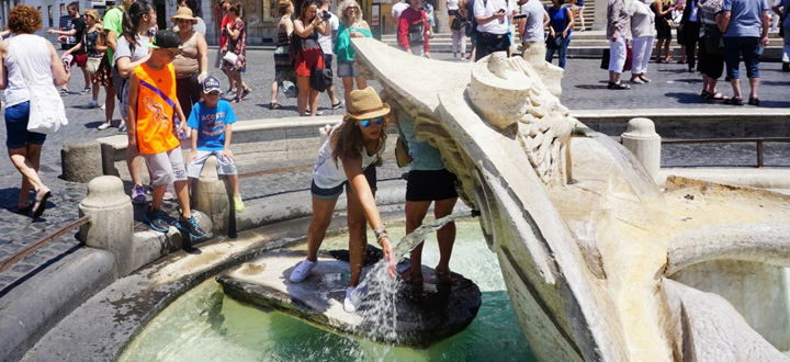 Italienii, masuri drastice pentru turisti