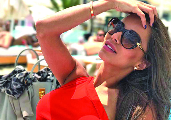 “Bunesa” Oana Marica, Miss Turism de la unul la altul