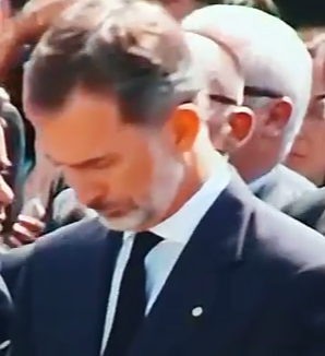 Trei zile de doliu in Spania. Regele si premierul, moment de reculegere la Barcelona (VIDEO)