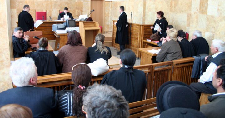 saladejudecata-1349383061 - Ziarul National