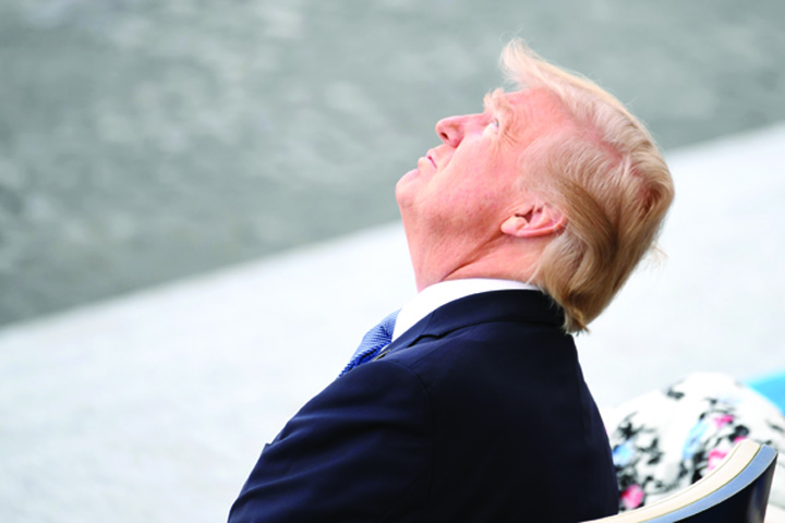 E scris in stele, Trump va fi destituit sau asasinat