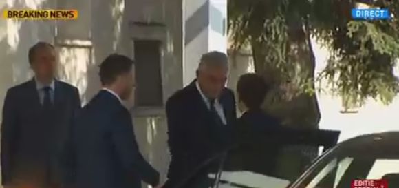 Presedintele francez, fata in fata cu premierul Tudose. Discutii la Vila Lac 1