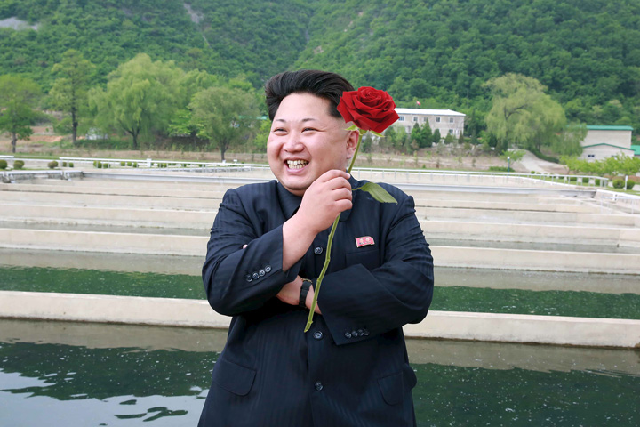 De unde are bani Kim de bombe