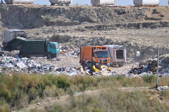 Posibila reautorizare a gropii de gunoi GLINA: o TRAGEDIE pentru 100.000 de persoane!
