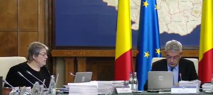 Guvernul, gata sa aloce peste 36 milioane de lei pentru 10 judete afectate de furtuna
