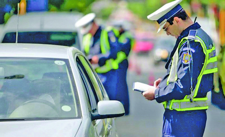 Politia a dat amenzi de 690.000.000 de lei in sezonul estival