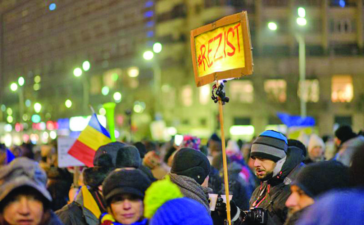 Mitinguri „#rezist” doar pana in iulie 2018!