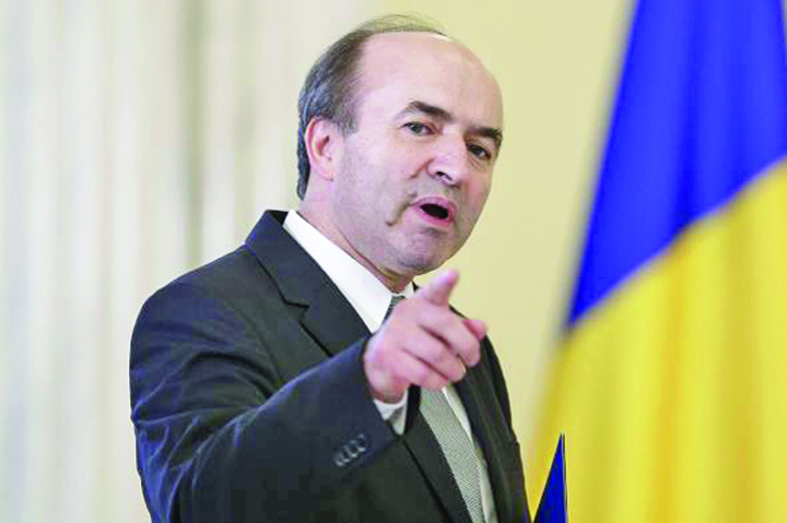 Toader inca nu anunta ce a decis in cazul sefei DNA: pasii inainte se vad sau nu se vad