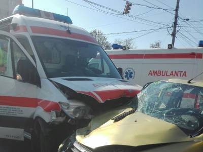 Accident grav cu o ambulanta, in Constanta