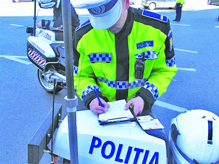 10.-Politia-Rutiera-control - Ziarul National