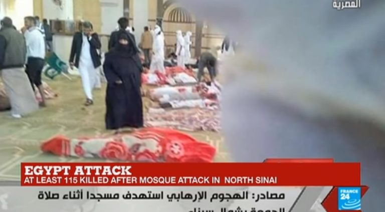 Bilantul masacrului de la moscheea egipteana depaseste 300 de morti