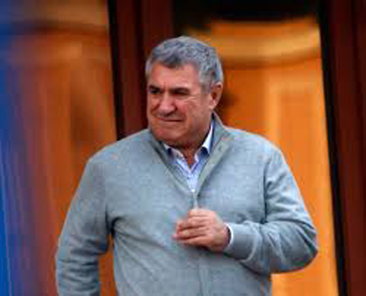 victor becali - Ziarul National