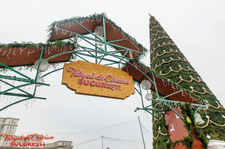 1 decembrie. Se aprind luminitele in Bucuresti si se deschid Targuri de sarbatori