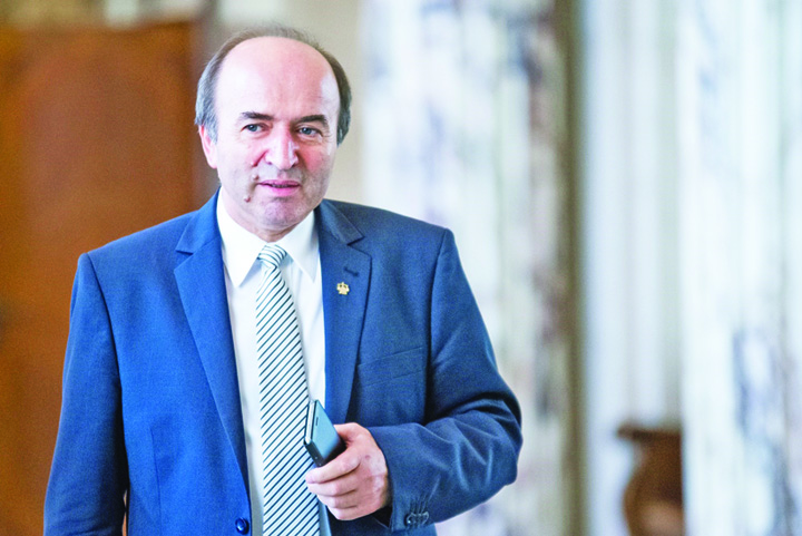 Tudorel-Toader-ministrul-justitiei - Ziarul National