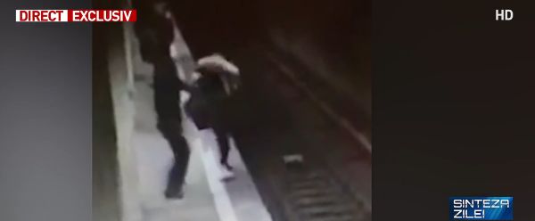 Ce spune tatal tinerei care a reusit sa scape de atacatoarea de la metrou:” E posibil asa ceva?”