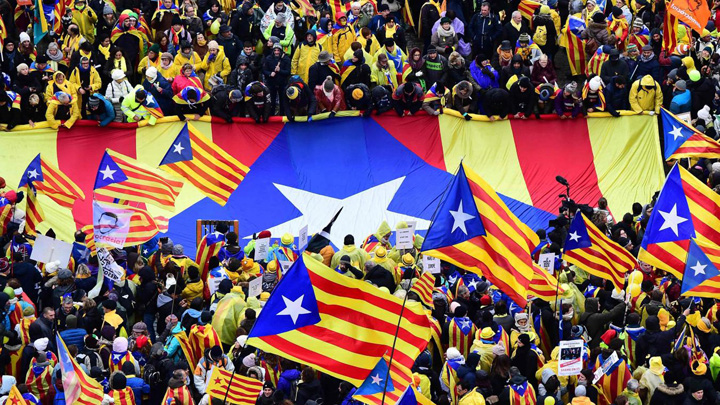 Catalanii iau cu asalt Bruxelles-ul