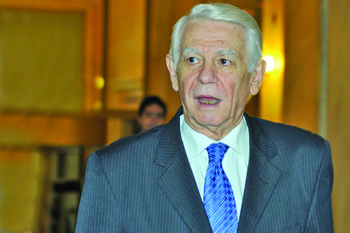 Melescanu, „impaiat” de Maior la MAE!