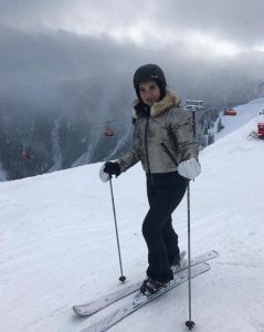 nevasta lui rares bogdan la ski in saalbach austria - Ziarul National