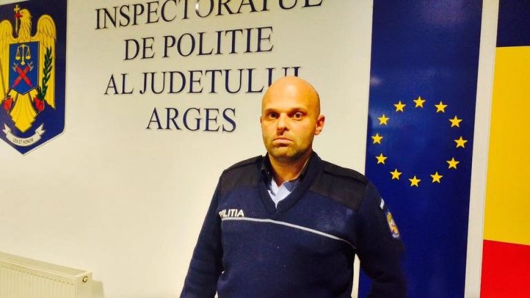 Politist argesean, salvatorul unui barbat care s-a impuscat din greseala