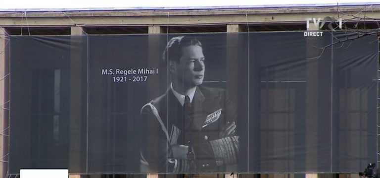 Funeraliile Regelui Mihai. UPDATE – Trenul Regal a ajuns la Curtea de Arges