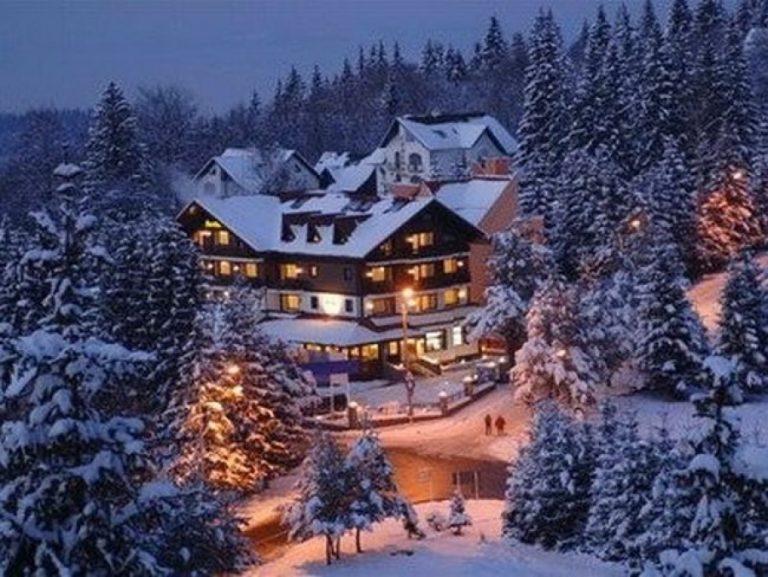 Romanii vor Craciun si Revelion in Romania