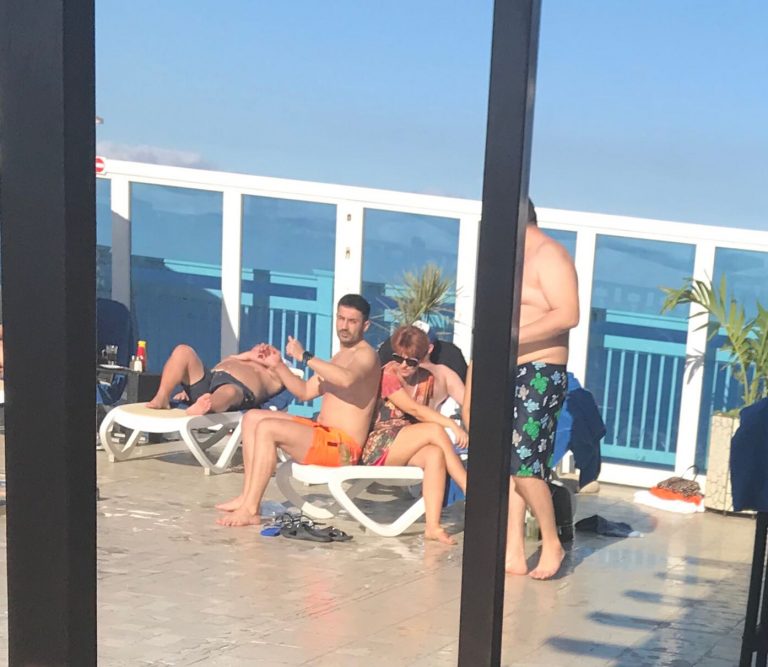 Feliz Año Nuevo! Olguta Vasilescu si iubitul, Revelion in Cuba