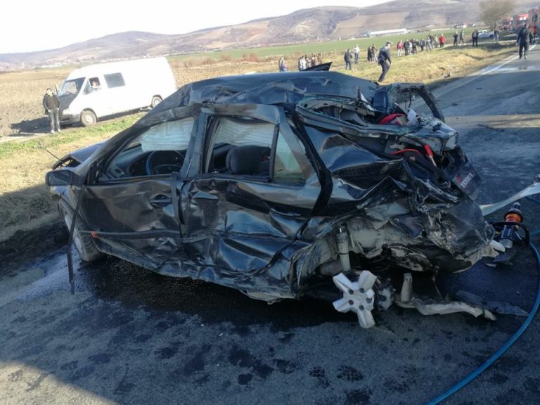 Accident grav pe DN7: doua victime incarcerate, una preluata de elicopterul SMURD