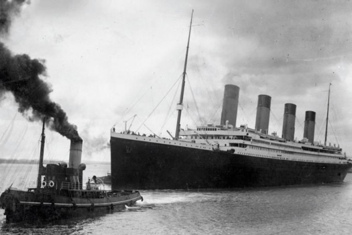 130.000 de dolari si vezi Titanicul