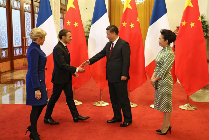 Macron, pisoiul din fata tigrului asiatic