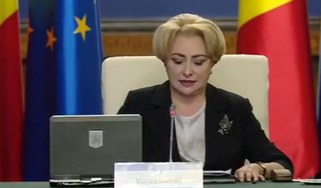 Dancila anunta ca ii scrie lui Juncker