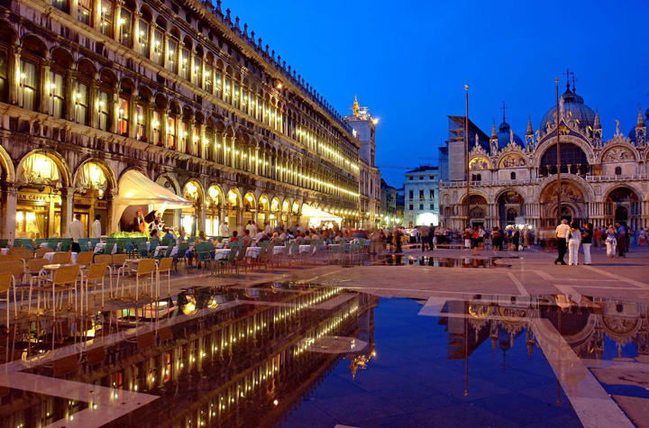 Romantica Venetie tepuieste turistii