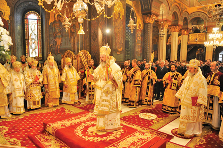 Biserica, ”buzunarita” din nou de politicieni