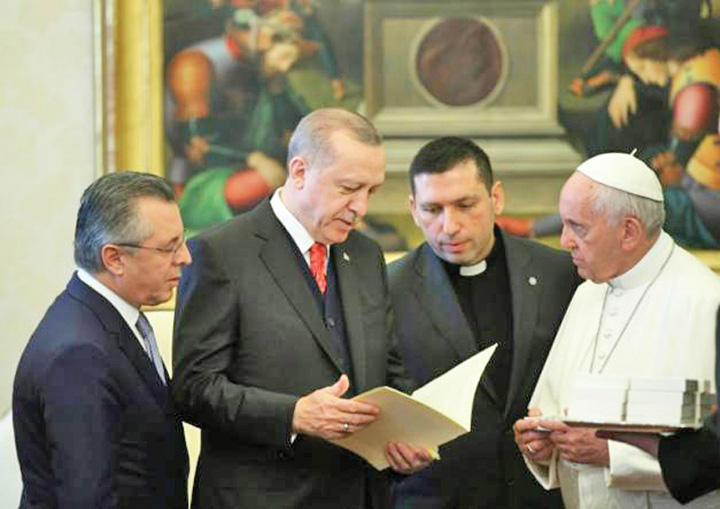 Erdogan a descins la Vatican