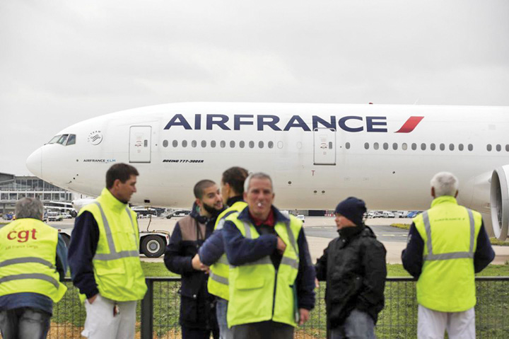 Greva paralizeaza Air France