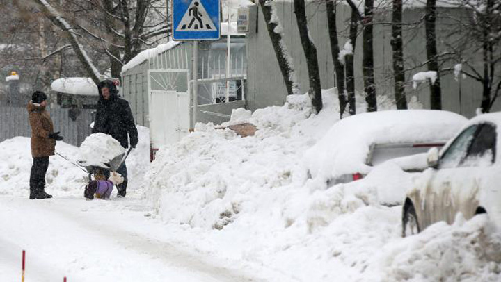 Moscova, inghitita de zapada