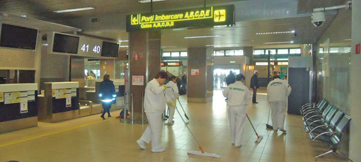 Aeroportul Otopeni a ramas in mizerie