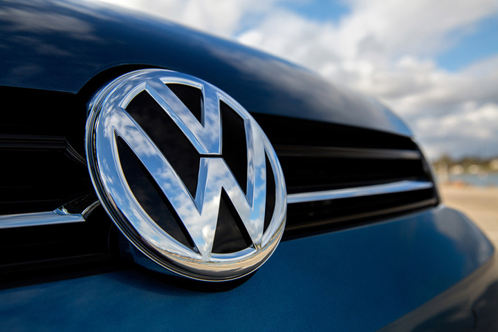 17 miliarde de dolari intra in visteria Volkswagen