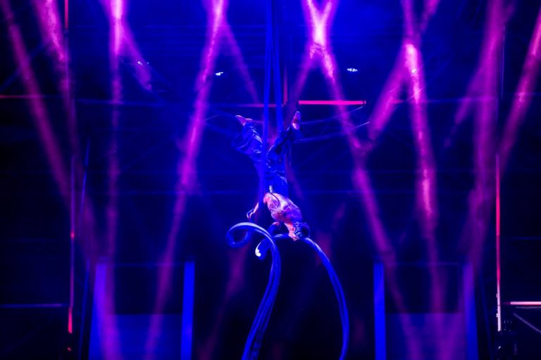 Drama la un spectacol Cirque du Soleil. Un acrobat a murit (VIDEO)
