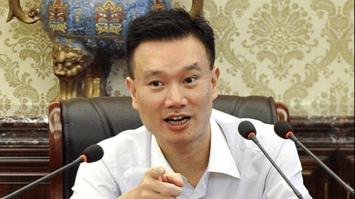 Chinezul care cumpara Rompetrol, arestat pentru mita