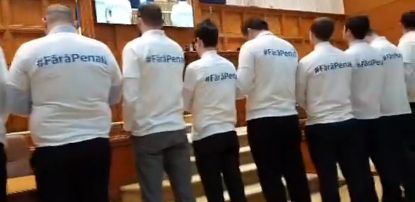 Cum au ales sa protesteze deputatii USR, in timpul dezbaterilor la legile Justitiei