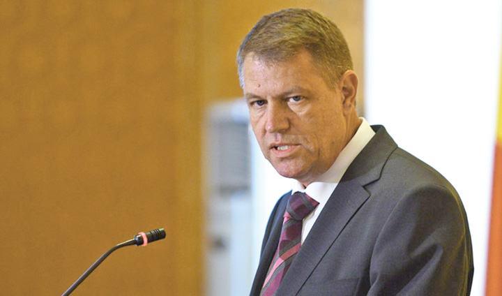 Iohannis a dat unda verde cererii de urmarire penala fata de Iliescu si Roman