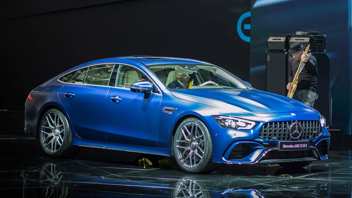 Mercedes AMG GT Coupe, vedeta Salonului de la Geneva